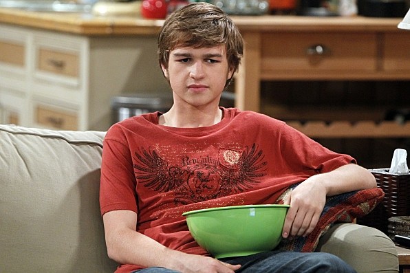 Angus T Jones Leaves Two And A Half Men That Will Be Back For Another 