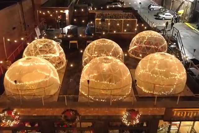 Supper in the Snow! Heated Rooftop Igloos at New York Restaurant Return