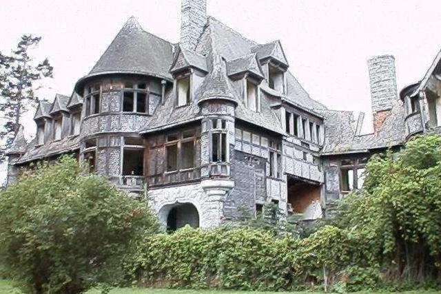 Famous Thousand Islands Castle Abandoned 70 Years May Soon See New Life