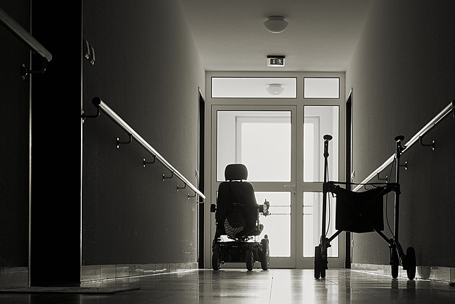 Visitors Finally Being Allowed Back Inside New York Nursing Homes