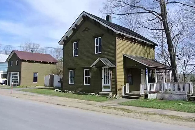 This 4 Bedroom Fixer Upper is The Cheapest House For Sale In Oneida County