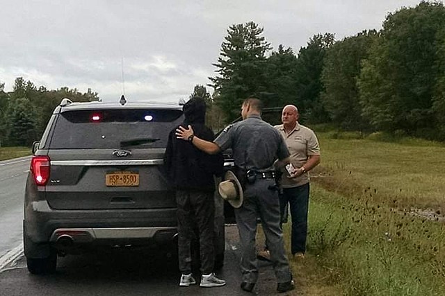 Sheriff Drives Drug Addicted Teen to Rehab in Beautiful Act of Kindness