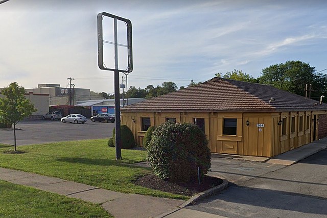 What's Moving Into the Old Pizza Hut Building in Oneida New York