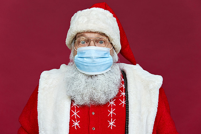 CDC Recommends Giving Gift of Masks and Vaccines for the Holidays